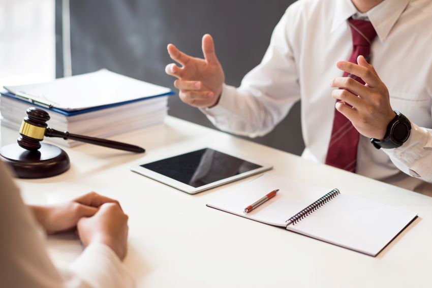 10 Razones para Contratar una Gestoría para tu Empresa